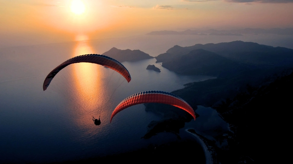 Arambol-Goa is One of The Best Places For Paragliding In India